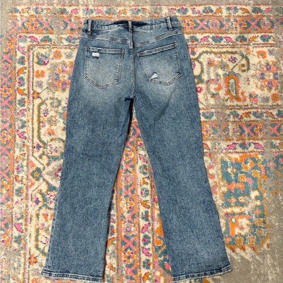 Distressed Blue Jeans - Picture 5 of 9